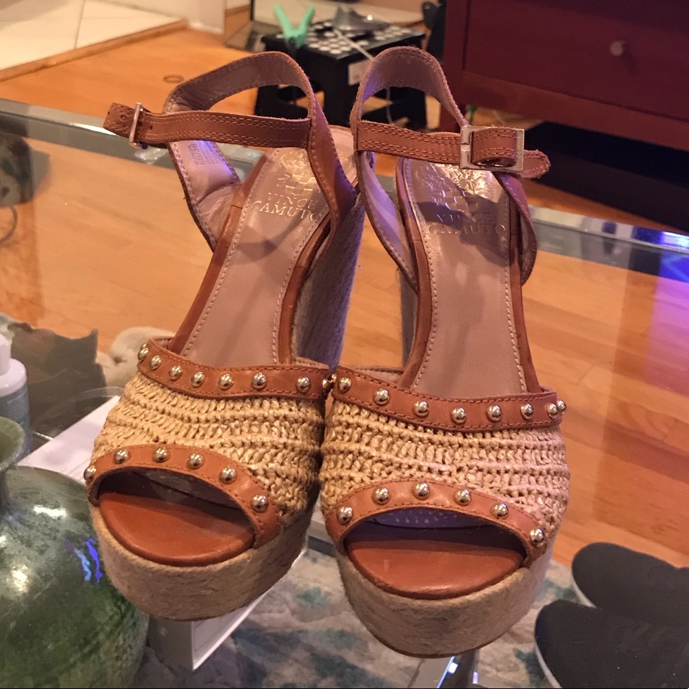Vince Camuto Halen Wedges